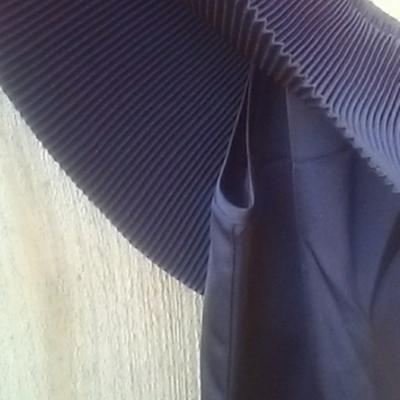 𝅺NWT-  B.P. Deep Black Pleated One-Shoulder Blouse - Picture 6 of 8